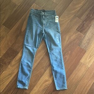GAP High Rise Blue Jeans Classic Style